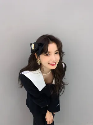 林小宅波浪卷秋装甜美写真图片_4
