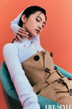 曾可妮优雅时尚写真图片_5