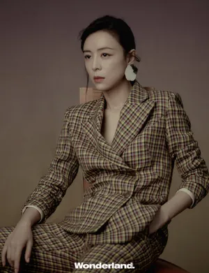 张静初新式女性大片写真图片