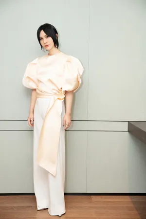 电子唱作人尚雯婕时尚性感写真_6