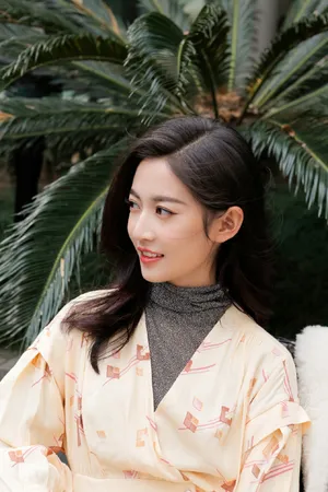 陈钰琪优雅温婉写真图片_3