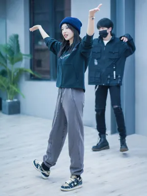 程潇秋装私服彩排照图片_7