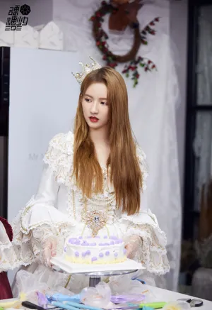 硬糖少女洛丽塔造型复古甜美写真_4