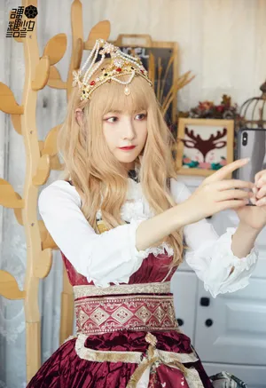 硬糖少女洛丽塔造型复古甜美写真_8