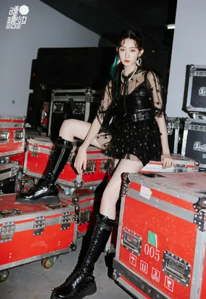硬糖少女火辣性感写真图片_1