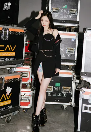 硬糖少女火辣性感写真图片_4