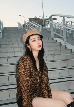 赵小棠豹纹透视装野性写真图片_3