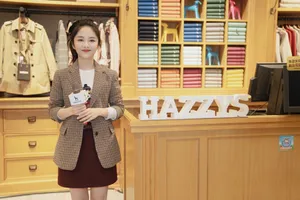 谭松韵格子西装少女性感写真_5