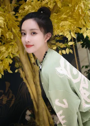 孟子义秋日甜美灵动写真图片_4