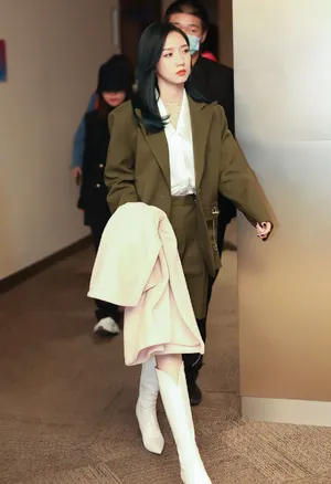 孟美岐近期元气私服照图片