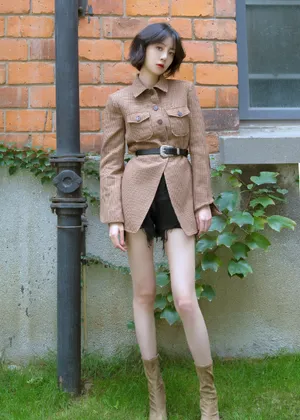 李溪芮优雅英伦风写真图片_5