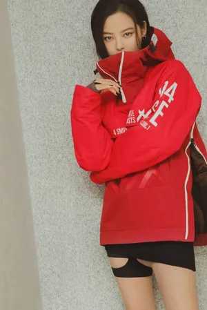 辛芷蕾滑雪裝酷美运动风写真图片_3