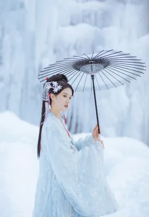 张沐兮古装汉服造型迷人写真图片_3