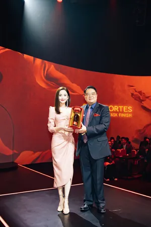 娜扎甜美性感活动现场照图片_4