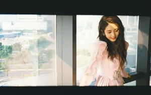 邢菲粉裙甜美写真图片_2