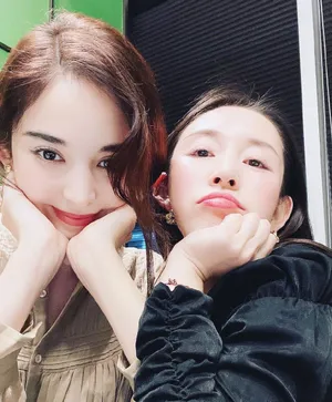 古力娜扎ins自拍照图片_8