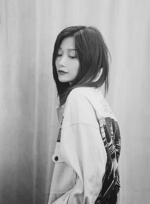 田原黑白格调性感优雅图片_5