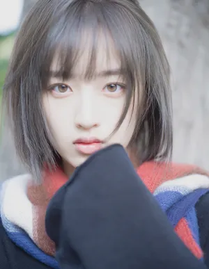 邓恩熙初冬甜美养眼写真图片_5