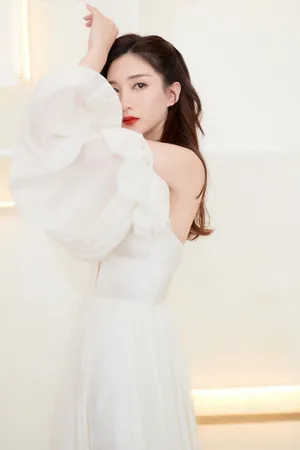 江疏影高叉长裙优雅写真图片_9