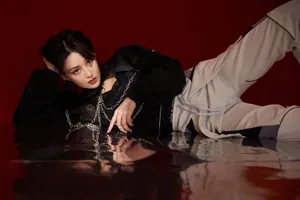 张馨予星眼妆A飒写真图片_8