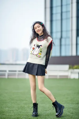 宣璐针织背心清新综艺剧照图片