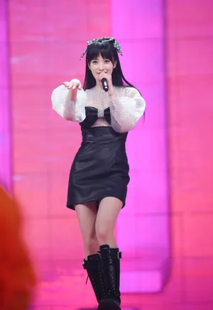 司雯嘉甜美性感图片写真_6