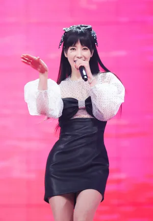 司雯嘉甜美性感图片写真_8