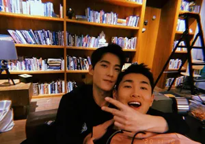 杨洋王彦霖欢乐开心合影帅照图片_1