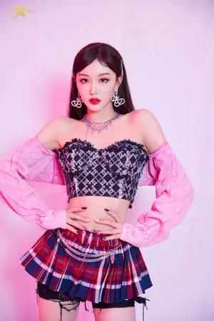 孔雪儿性感小蛮腰写真图片_4