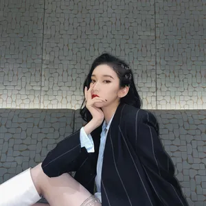 刘令姿甜酷靓丽写真图片