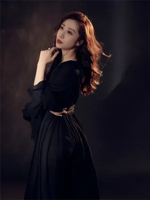 刘思彤妩媚性感生日写真照图片_2