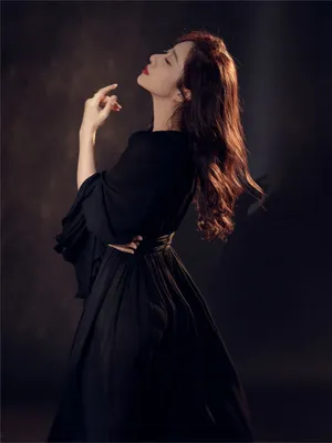 刘思彤妩媚性感生日写真照图片_4
