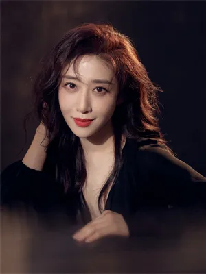 刘思彤妩媚性感生日写真照图片_5