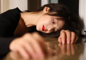 马瑞红唇性感美艳写真图片