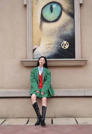 张俪清爽秀丽街拍图片_7