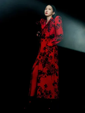 孟美岐最新时尚杂志写真大片_3
