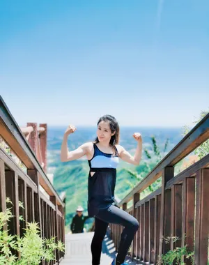 刘思彤元气运动写真照图片_3
