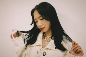 孟美岐针织衫绿发时尚个性美照图片_12