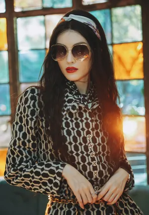何穗复古女郎优雅风情性感写真_10
