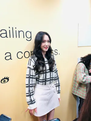 唐嫣卷发肤白貌美迷人美照图片_9