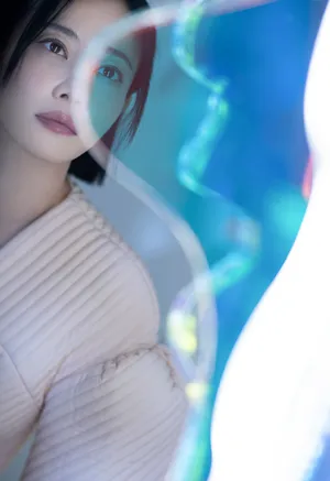 谭卓未来感时尚前卫写真图片_3