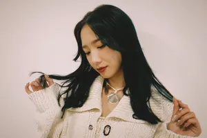 孟美岐元气俏皮自拍照图片_8