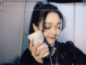 希林娜依·高甜美俏丽自拍照图片_1