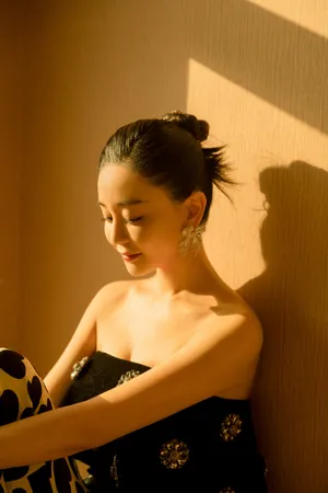 海陆爱心裙性感靓丽写真图片_5