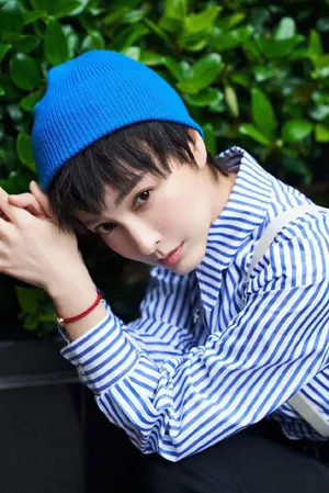吴昕元气少年妆写真图片