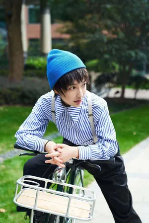 吴昕元气少年妆写真图片_4