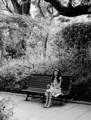 宋妍霏蓝白格纹裙写真图片_7