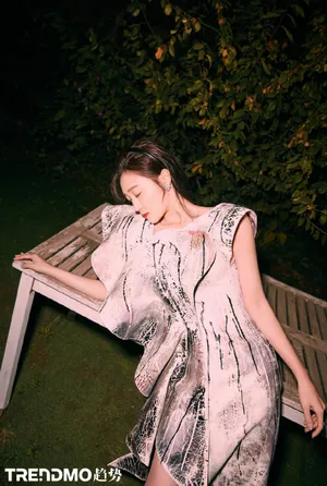 李子璇秋季灵动优雅写真图片_4