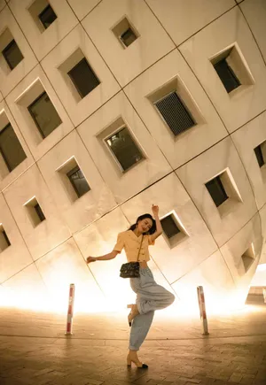 王鸥个性时髦夜拍写真图片_8