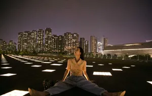 王鸥个性时髦夜拍写真图片_9
